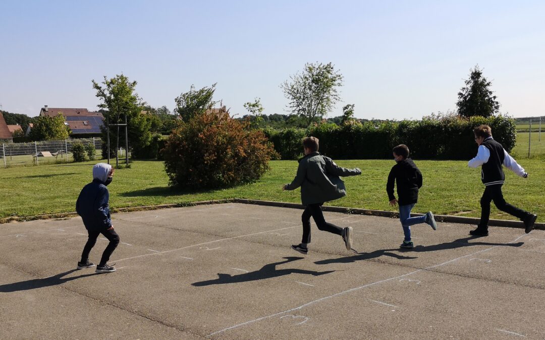 Faire bouger les enfants à l’école en respectant les gestes barrières